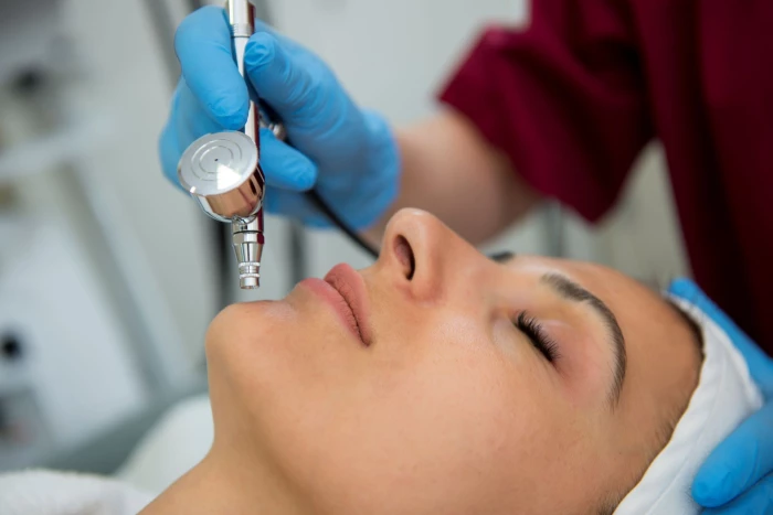 TWO-STAGE AUTUMN FACIAL